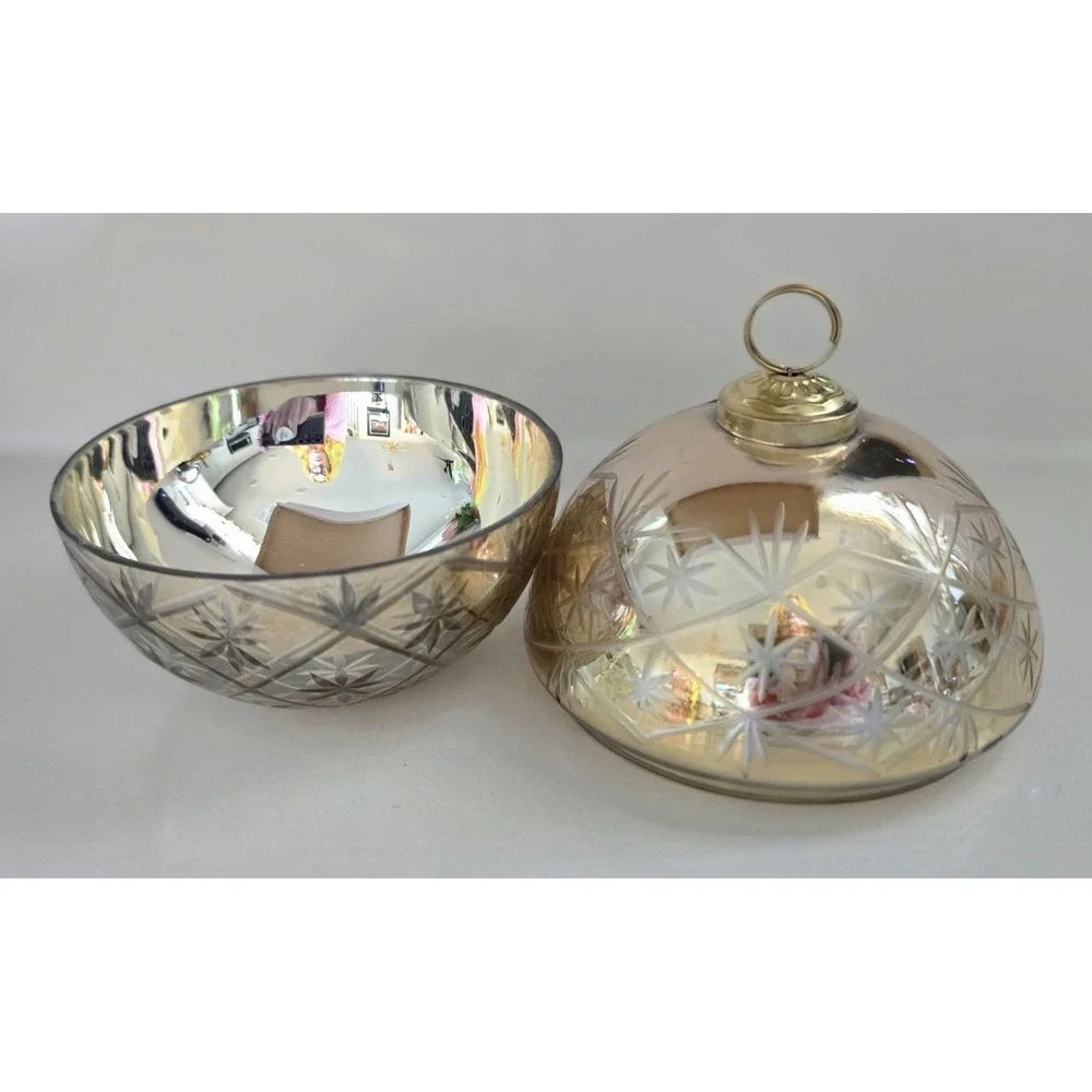 Holiday Etched Christmas Container With‎ Lid New With Tag